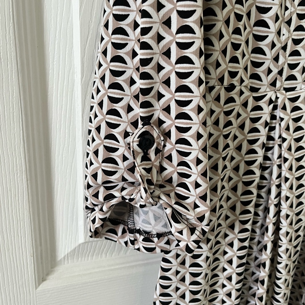 Kenar Black and Tan Geometric Midi Shirt Dress - Picture 2 of 9